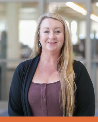 Headshot of Dr. Lindsey Marek.